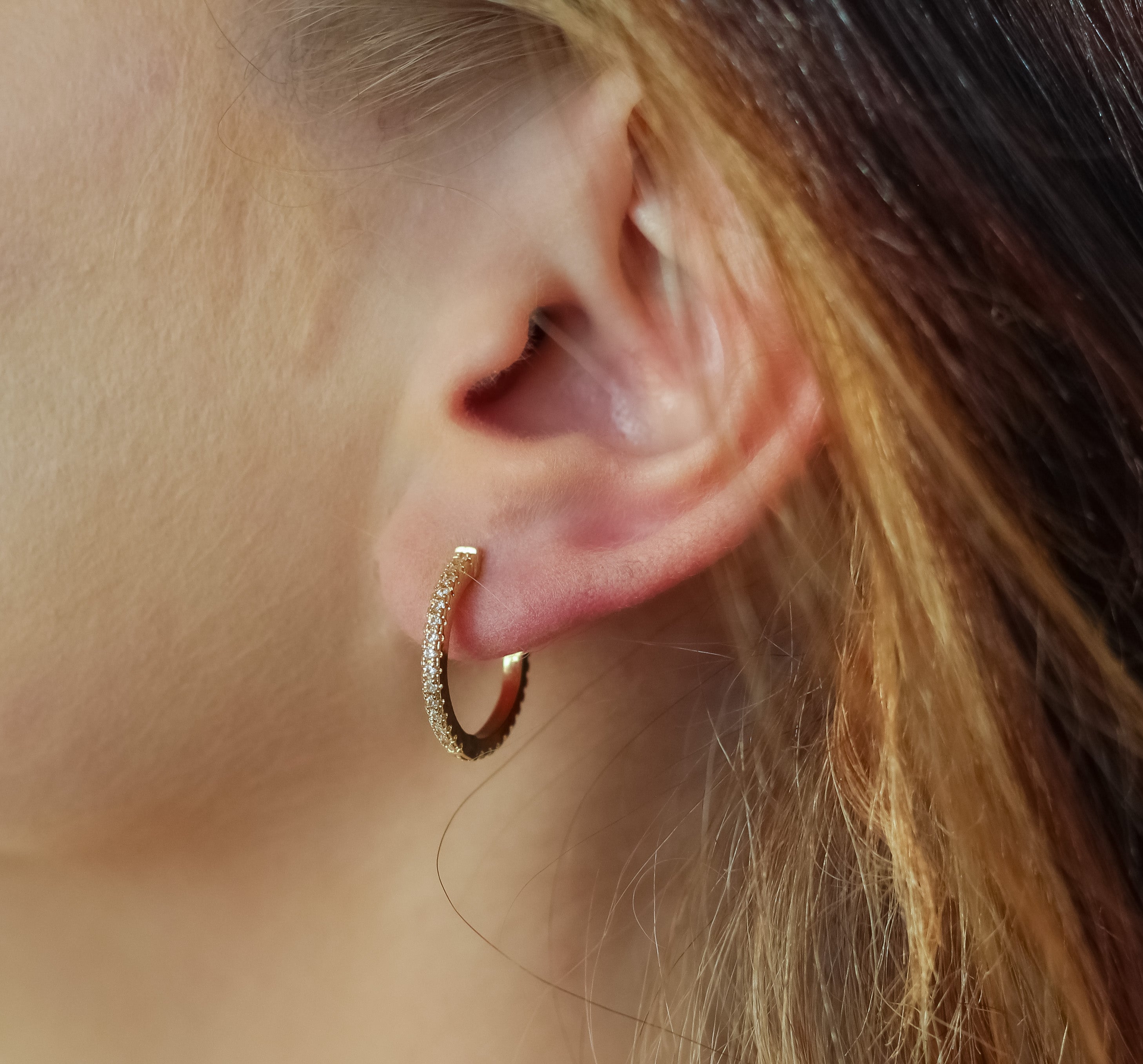 Elevate your everyday capsule wardrobe with our semi-fine and fine jewelry collection. Discover gold rings, gold earrings, gold chains, gold necklaces you'll never want to take off.